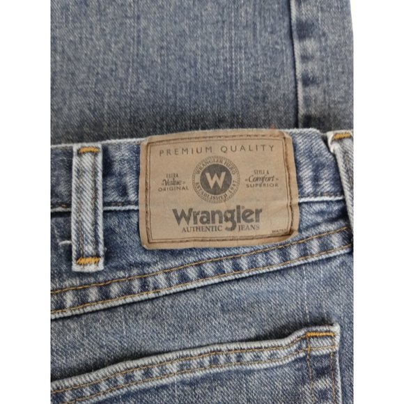 Wrangler Men's Relaxed Fit Medium Wash Bootcut Jeans Size 42x32 - Picture 6 of 8